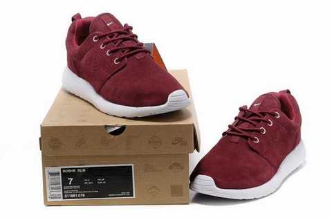 nike roshe run youth gs chaussures noir rose nike roshe run youth gs chaussures noir rose